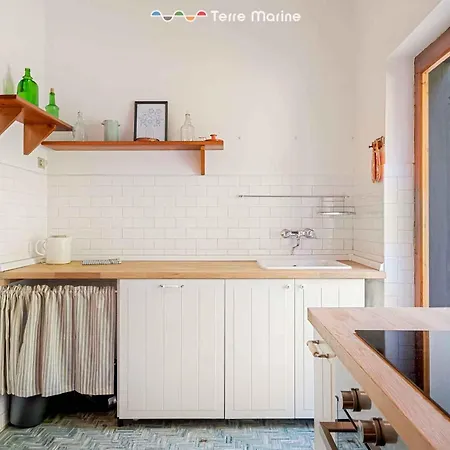 Firefly House, Terre Marine Апартаменты Вернацца